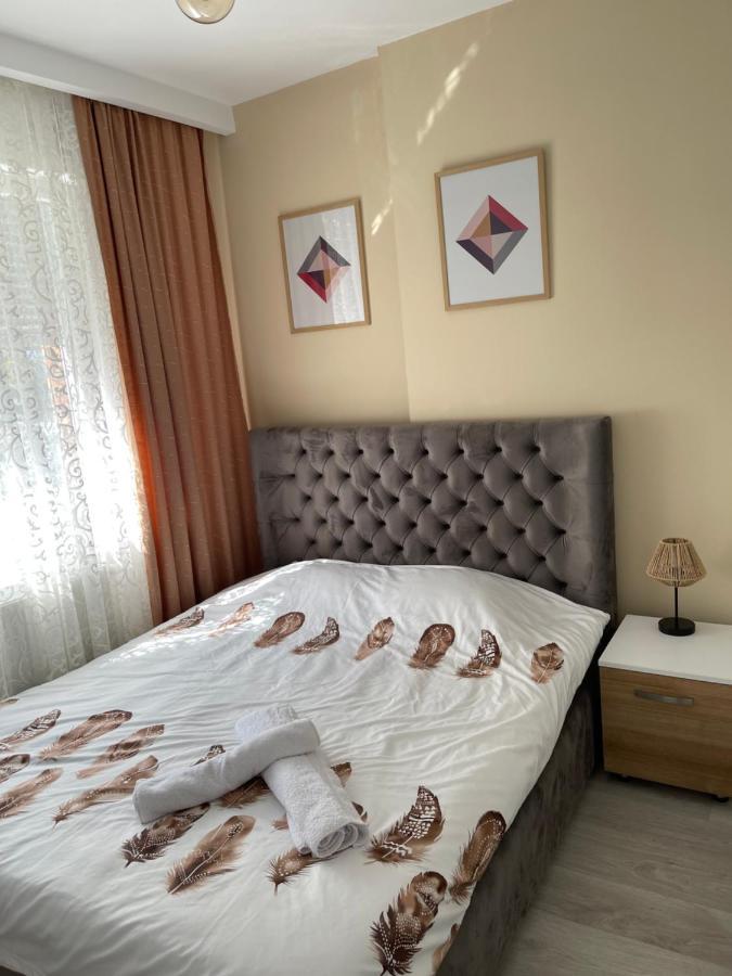 Apartment In Pristina Exteriör bild